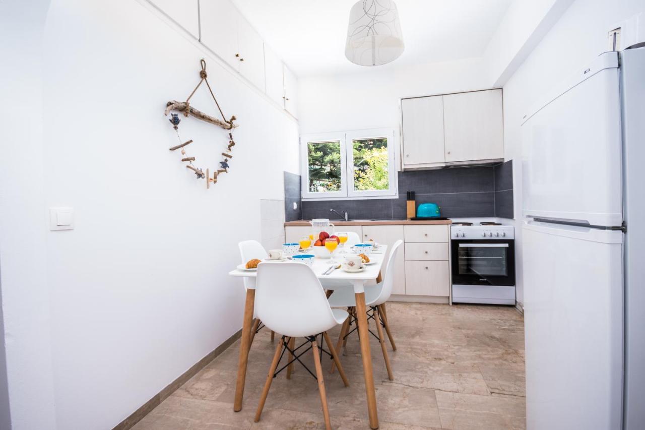 Irini Apartments And Studios อากิออส กอร์ดิออส ภายนอก รูปภาพ